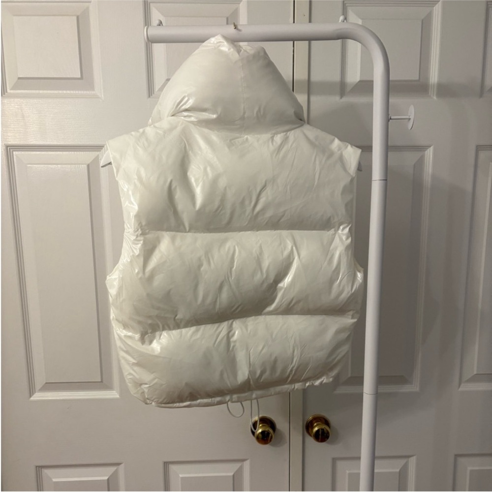 White Cropped Puff Vest Zip Up Size Extra Small Lined - Picture 5 of 12